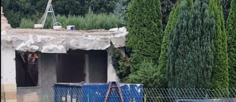 Rozbiórka nieregulaminowej zabudowy.