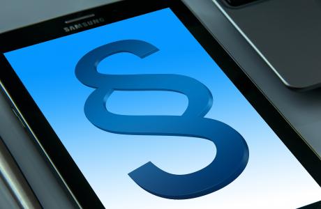 smartphone-3317473_1920 1.jpg